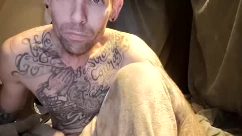 Snapshot of slangincock69 chatting on January 21, 3:10 pm SexyMFSlangincock69FYPM online show from January 21, 3:10 pm