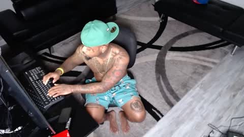 Snapshot of slangondemhoes chatting on February 4, 6:06 pm nasty twitter KASHCARTERATL online show from February 4, 6:06 pm