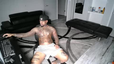 Snapshot of slangondemhoes chatting on March 5, 8:32 pm nasty twitter KASHCARTERATL online show from March 5, 8:32 pm