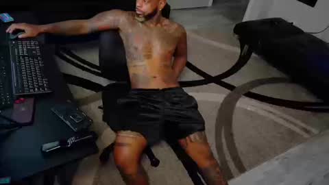 Snapshot of slangondemhoes chatting on October 17, 6:32 pm nasty twitter KASHCARTERATL online show from October 17, 6:32 pm