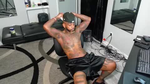 Snapshot of slangondemhoes chatting on October 22, 12:55 am nasty twitter KASHCARTERATL online show from October 22, 12:55 am