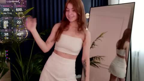 Snapshot of sleep__mode chatting on October 19, 12:39 pm Suzye online show from October 19, 12:39 pm