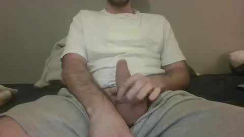 Snapshot of sleepless19 chatting on March 20, 1:10 am sleepless19 online show from March 20, 1:10 am