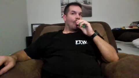 Snapshot of sleeplikeevil88 chatting on December 23, 6:44 am sleeplikeevil88 online show from December 23, 6:44 am