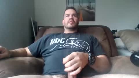 Snapshot of sleeplikeevil88 chatting on March 28, 4:28 pm sleeplikeevil88 online show from March 28, 4:28 pm