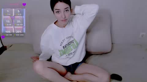 sleepy_ash_ online show from June 13, 12:58 pm