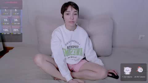 sleepy_ash_ online show from June 24, 12:59 pm