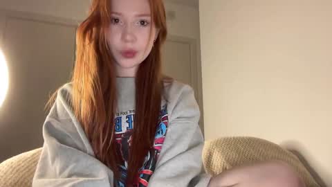 Snapshot of sleepycode002 chatting on February 13, 11:56 pm JoO online show from February 13, 11:56 pm