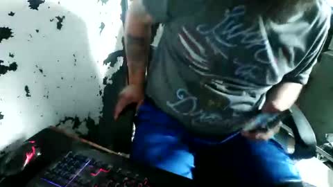 slickwill2391 online show from June 10, 7:13 pm