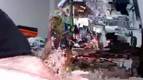 Snapshot of sliderguy699 chatting on January 7, 1:06 am sliderguy699 online show from January 7, 1:06 am