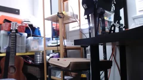 Snapshot of sliderguy699 chatting on February 4, 6:06 pm sliderguy699 online show from February 4, 6:06 pm