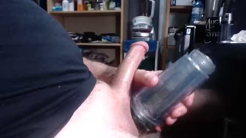 Snapshot of sliderguy699 chatting on November 20, 1:17 am sliderguy699 online show from November 20, 1:17 am