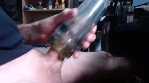 Snapshot of sliderguy699 chatting on December 17, 1:22 am sliderguy699 online show from December 17, 1:22 am