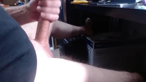 Snapshot of sliderguy699 chatting on January 8, 10:50 am sliderguy699 online show from January 8, 10:50 am