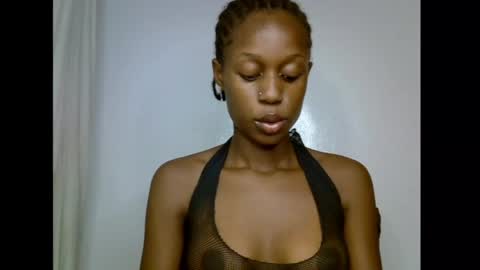 Snapshot of slim_candy12 chatting on May 28, 3:09 pm Lily online show from May 28, 3:09 pm