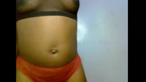Snapshot of slim_candy12 chatting on June 5, 7:52 pm Lily online show from June 5, 7:52 pm