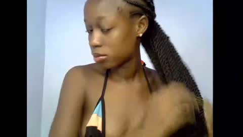 Snapshot of slim_candy12 chatting on June 12, 7:18 am Lily online show from June 12, 7:18 am