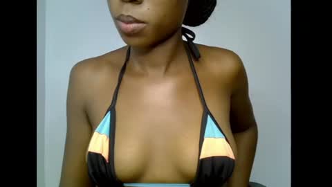 Snapshot of slim_candy12 chatting on June 14, 7:49 pm Lily online show from June 14, 7:49 pm