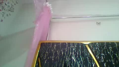 Anna online show from November 17, 2:01 pm