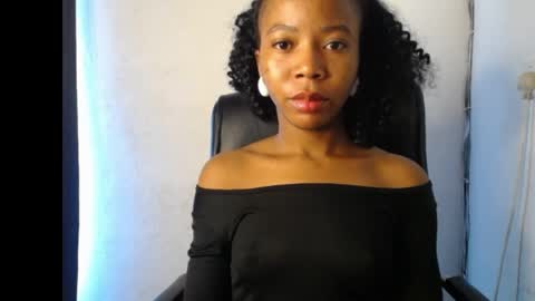 Snapshot of slim_ebonypet chatting on April 27, 9:18 am Crystal online show from April 27, 9:18 am