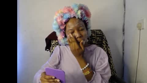 Snapshot of slim_ebonypet chatting on April 30, 10:54 am Crystal online show from April 30, 10:54 am