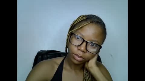 Snapshot of slim_ebonypet chatting on June 24, 10:03 am Crystal online show from June 24, 10:03 am