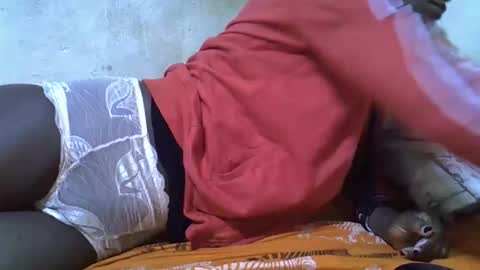 Snapshot of slim_girl3 chatting on October 25, 8:36 pm slim_girl3 online show from October 25, 8:36 pm