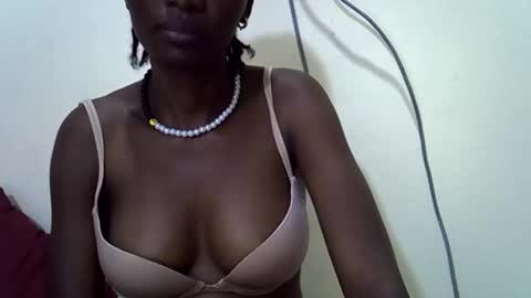 slim_kiteey online show from June 10, 10:19 pm