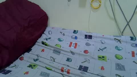 slim_kiteey online show from July 25, 8:45 am
