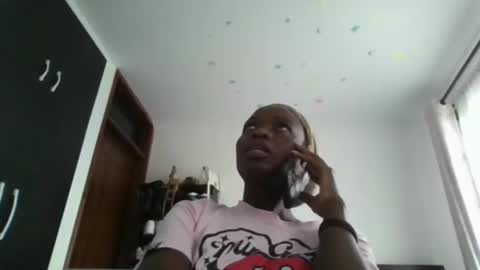 Snapshot of slim_l2 chatting on October 24, 10:33 am slim_l2 online show from October 24, 10:33 am