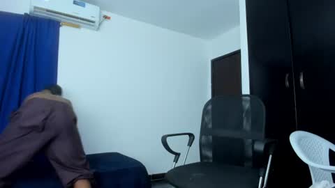 slim_master12 online show from June 25, 11:53 pm