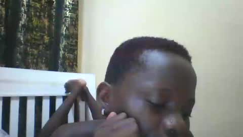 slim_petite_ebony online show from January 12, 1:00 am