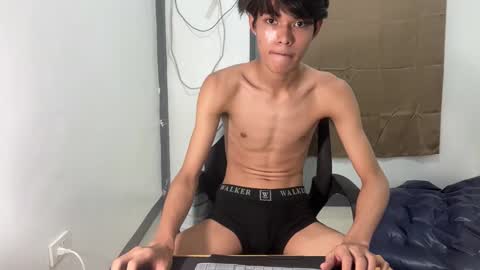 Snapshot of slim_sensation chatting on October 7, 2:14 pm slim_sensation online show from October 7, 2:14 pm