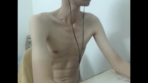 slimboner89 online show from March 14, 2:44 pm