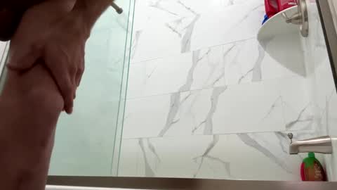 Snapshot of slimbuttniceguy chatting on December 2, 7:27 pm slimbuttniceguy online show from December 2, 7:27 pm