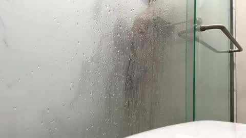 Snapshot of slimbuttniceguy chatting on January 15, 6:08 pm slimbuttniceguy online show from January 15, 6:08 pm