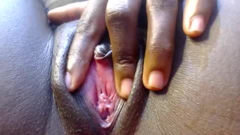 slimcatee online show from March 29, 7:47 pm