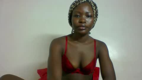 Snapshot of slimdiva chatting on March 9, 3:54 am slimdiva online show from March 9, 3:54 am