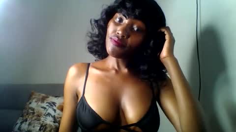 Snapshot of slimebonie chatting on April 11, 7:40 pm purity online show from April 11, 7:40 pm
