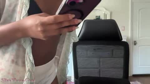 slimebonygurl online show from April 13, 2:22 pm