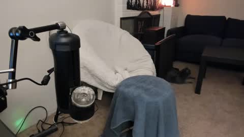 Slimguerrilla online show from December 7, 8:27 pm