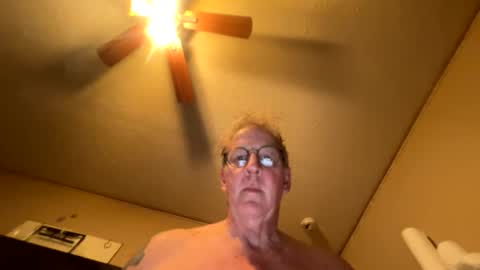 slimjim061560 online show from May 15, 10:50 pm