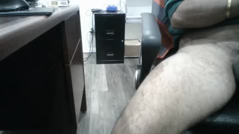 Snapshot of slimjimorange9 chatting on December 18, 1:44 am slimjimorange9 online show from December 18, 1:44 am