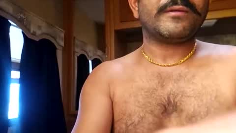 Snapshot of slimjimorange9 chatting on April 4, 7:44 pm slimjimorange9 online show from April 4, 7:44 pm