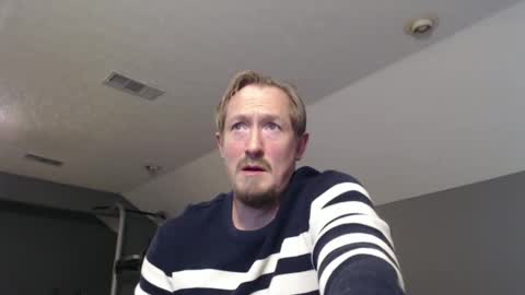 Snapshot of slimjp chatting on December 23, 4:50 pm slimjp online show from December 23, 4:50 pm