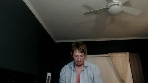 Snapshot of slimjp chatting on June 14, 2:09 am slimjp online show from June 14, 2:09 am