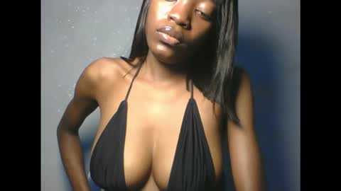 slimkatie__ online show from September 13, 9:31 am