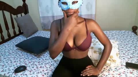 slimqueenbae online show from September 15, 6:24 am