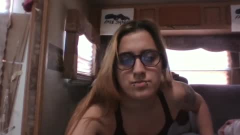 slimthicc1997 online show from March 9, 8:21 pm