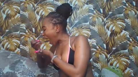 Snapshot of slimy_baiby chatting on September 12, 8:25 am slimy_baiby online show from September 12, 8:25 am